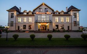 Гостинний Двір